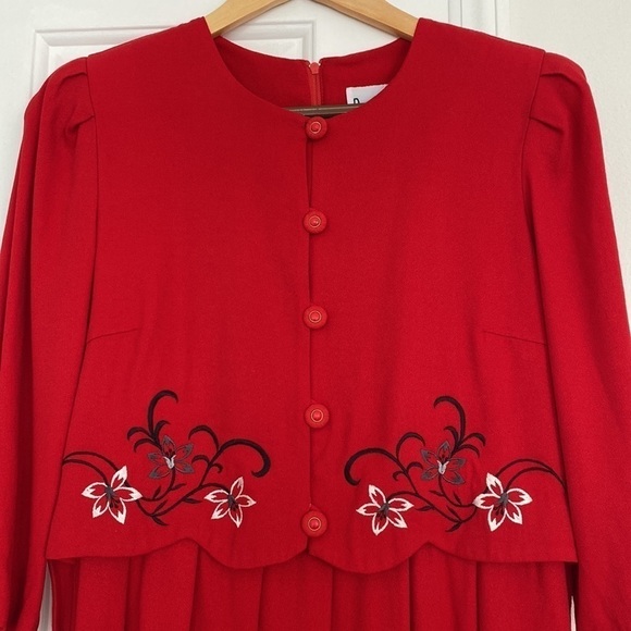 Vintage Peri Petites long red dress. - Picture 3 of 16